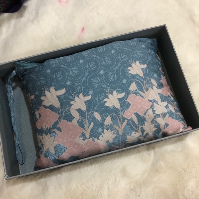 Buttonscarves Maharani Prayer Robe