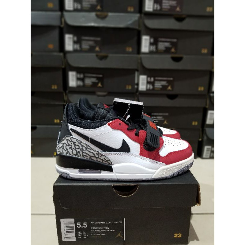 Sepatu Basket Nike Air Jordan Legacy 312 Black Toe