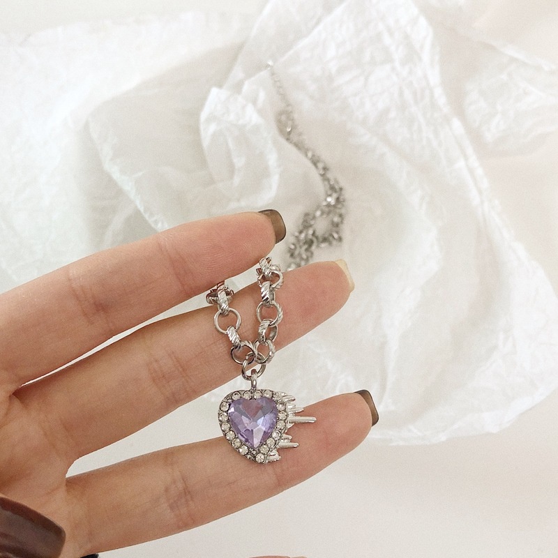Kalung Bentuk Hati Warna Ungu Gaya Retro
