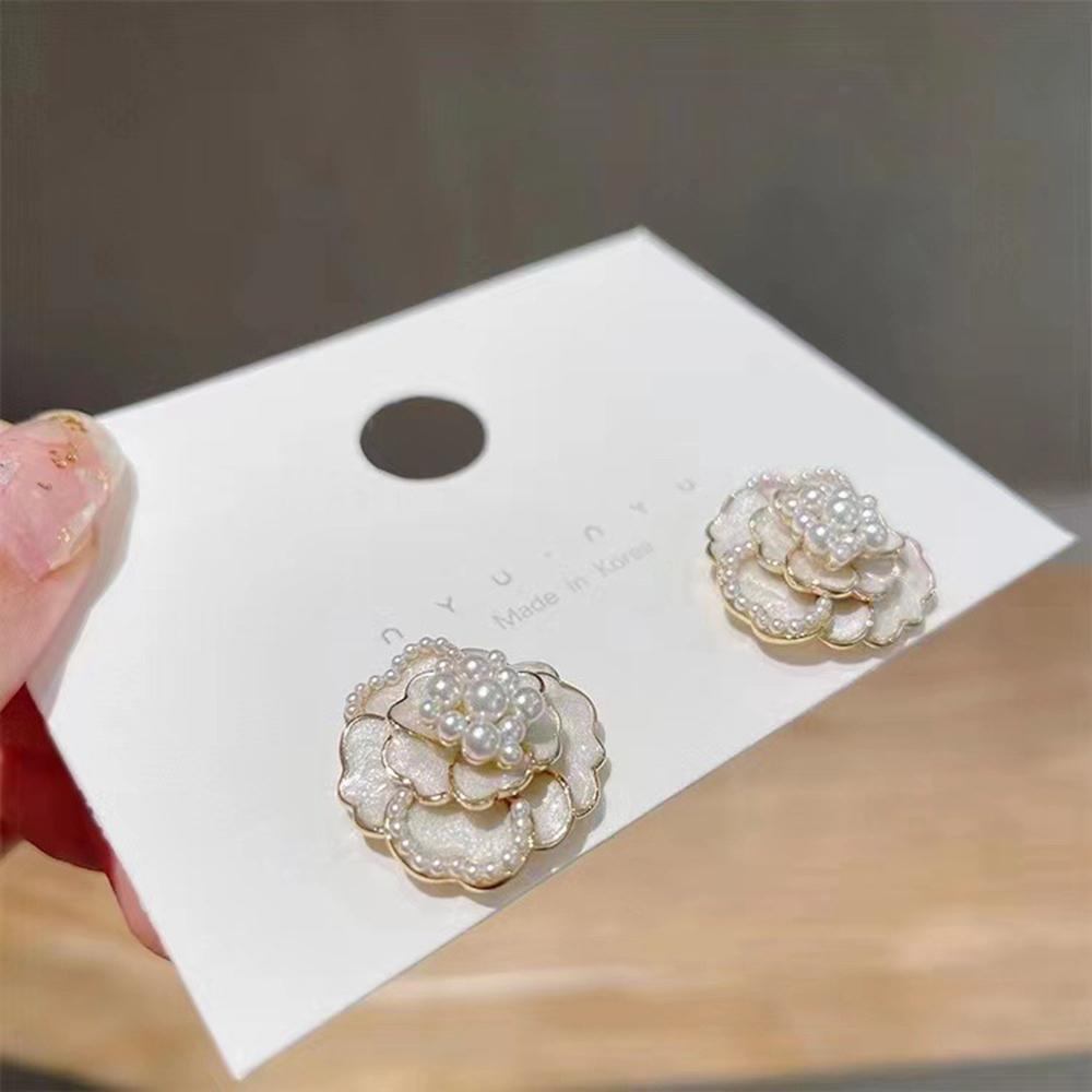 Needway Camellia Anting Temperamen Retro Wanita Putih Hitam Paduan Gelang
