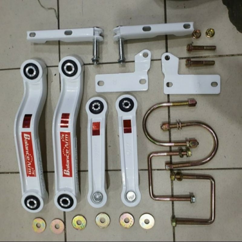 Balance arm isuzu panther touring Js1 thailand