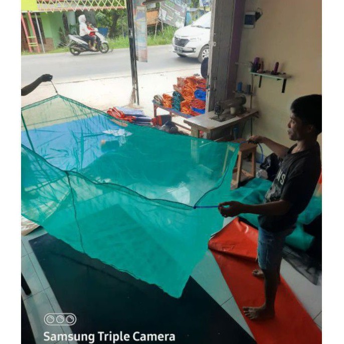 Waring keramba ikan kotak ukuran 4 x 4 x 1. waring hijau