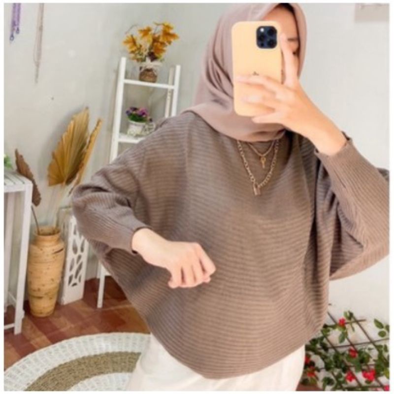 OOTD Atasan Batwing Rajut / Sweater Wanita / Rajut Terbaru