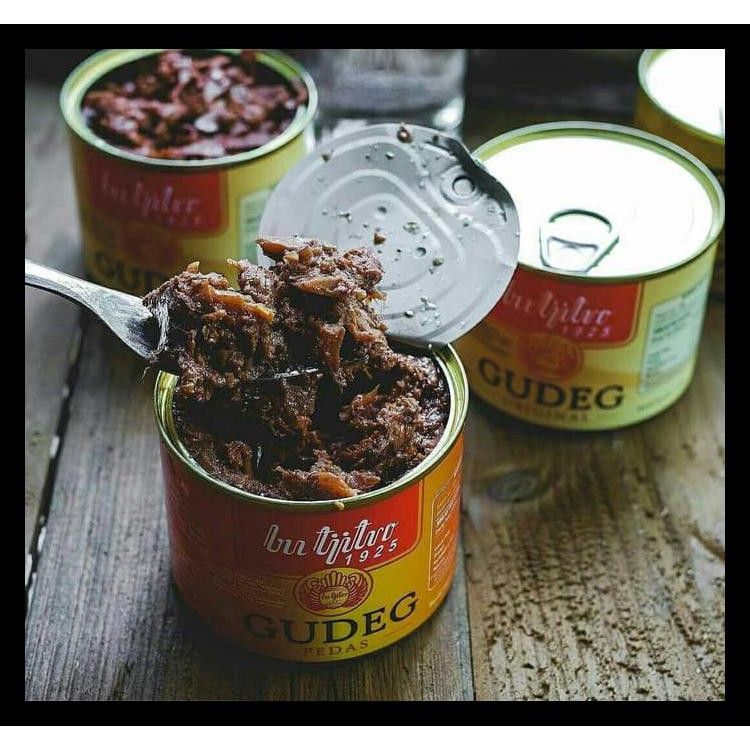 

Ready Gudeg Kaleng Bu Tjitro - Pedas Makanan Instan Kaleng