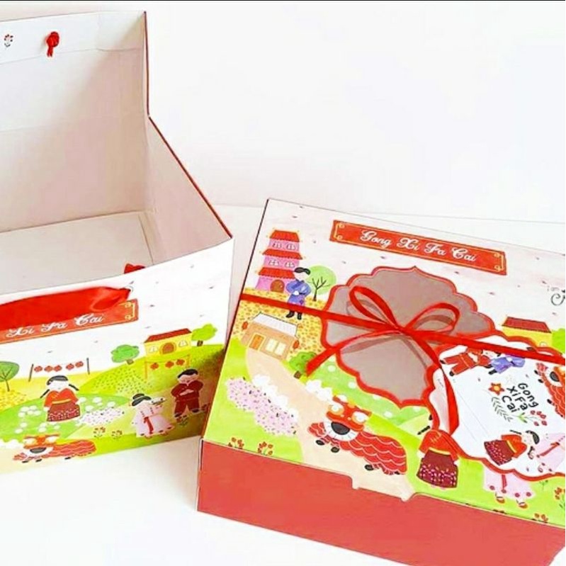 

Dus Box + Paperbag Imlek Sincia CNY 22x22x10cm Box Hampers