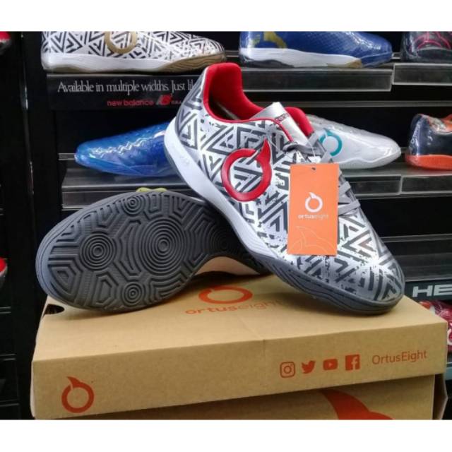 SEPATU FUTSAL ORTUS JOGOSALA SHOCKWAVE IN ORIGINAL