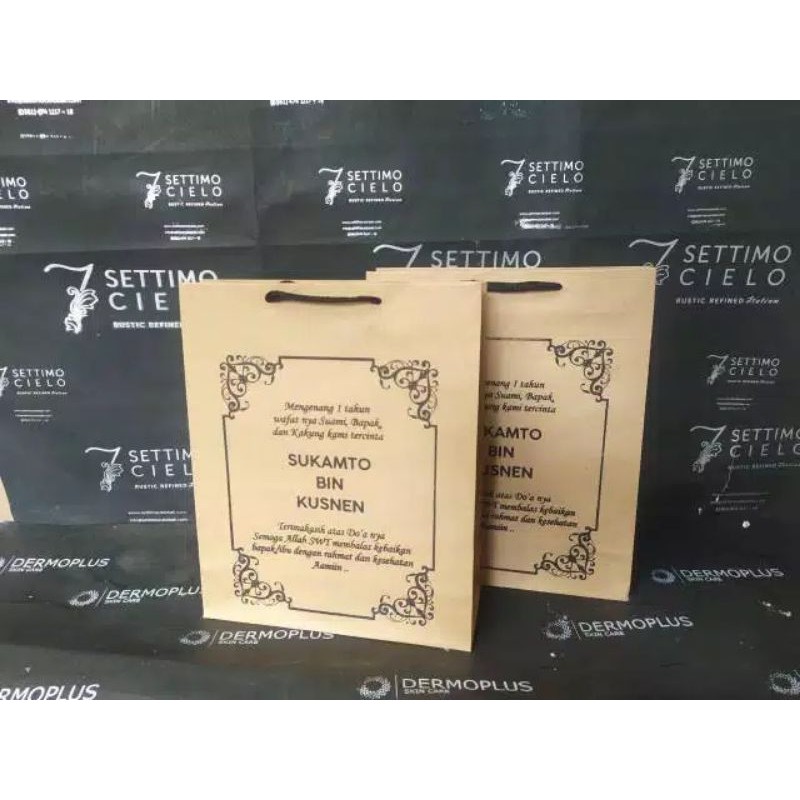 

Paperbag kraft coklat,spesial Balen Bayi., size besar, pxlxt 25cmx10cmx30cm..kuat dan rapi