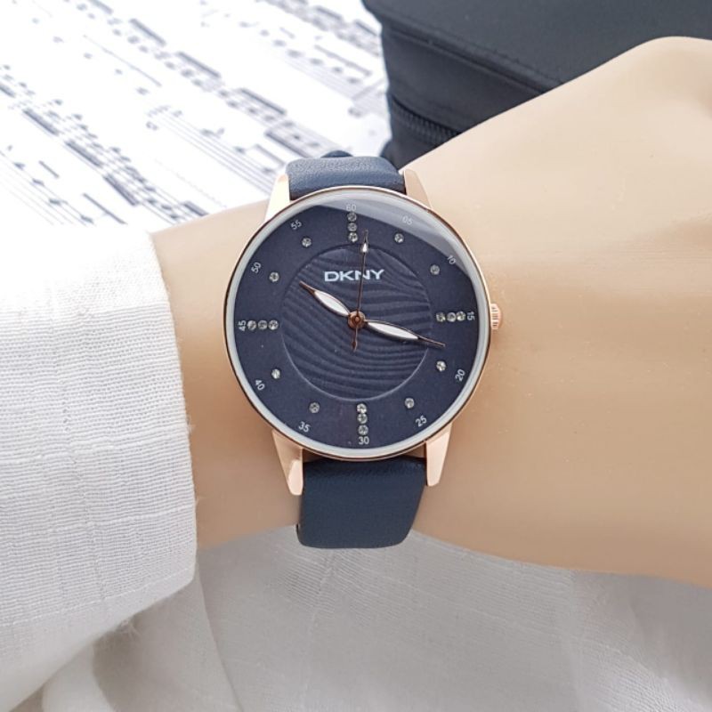 jam tangan DKNY wanita tali kulit