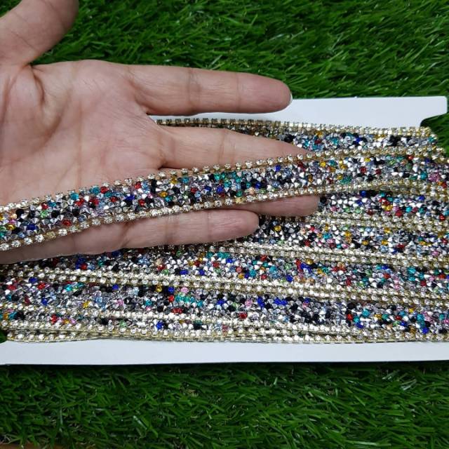 APLIKASI GOSOK CRYSTAL MULTI WARNA PER YARD