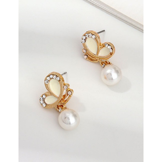 LRC Anting Tusuk Fashion Gold Butterfly Pearl Earrings F75538