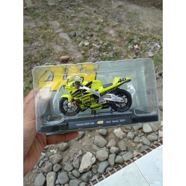 miniatur Diecast Honda NSR 500 Rossi test Jerez 2001