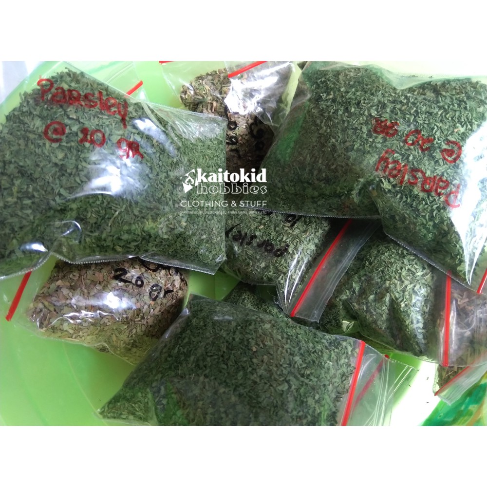 

Parsley Bubuk Dry Flakes 10 gram Daun Peterseli Kering bumbu tabur