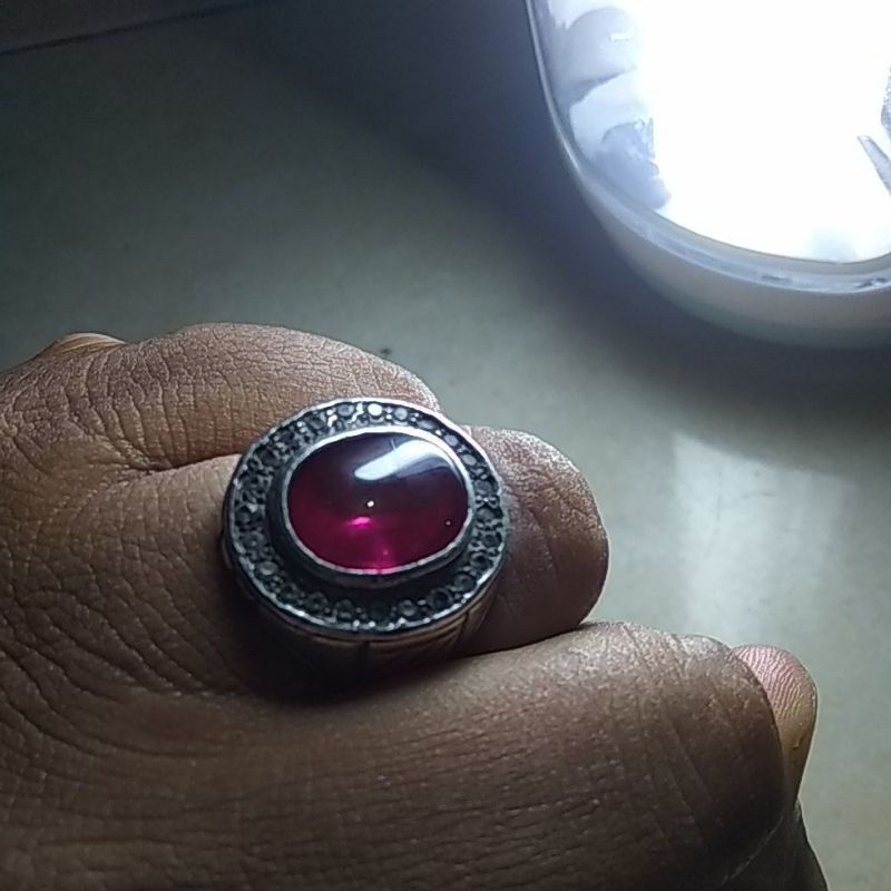 cincin merah delima