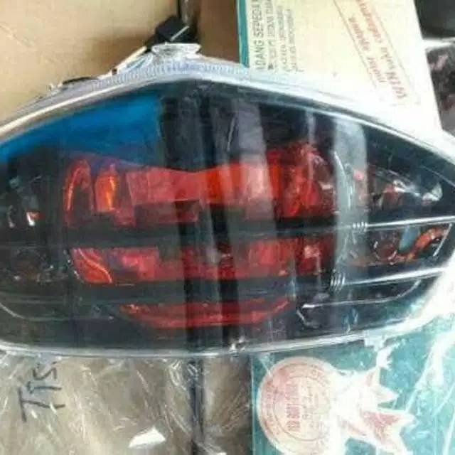 LAMPU STOP BELAKANG MIO SOUL GT THN 2013.