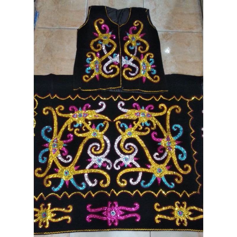Baju Adat Dayak DEWASA Cewek