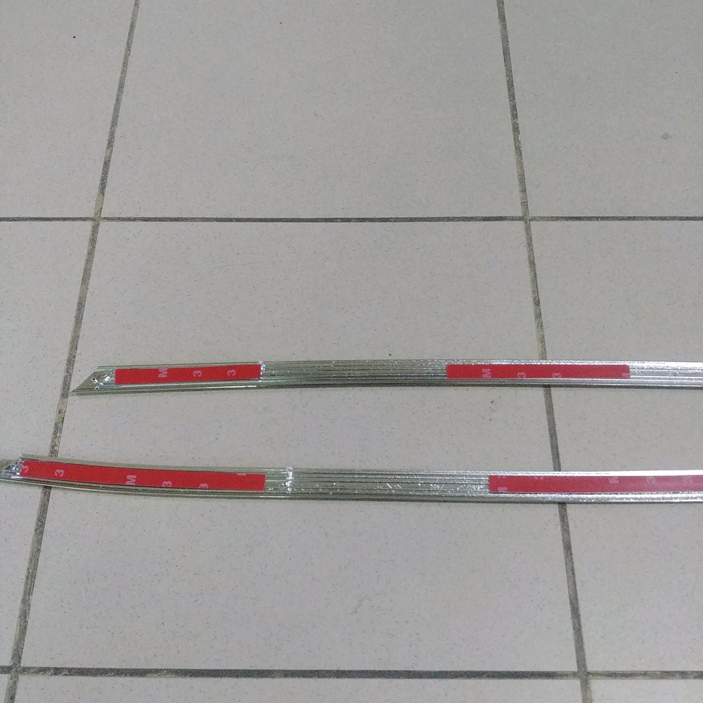 lis list kaca pintu BAGASI belakang toyota calya / daihatsu sigra full chrome crome tempel