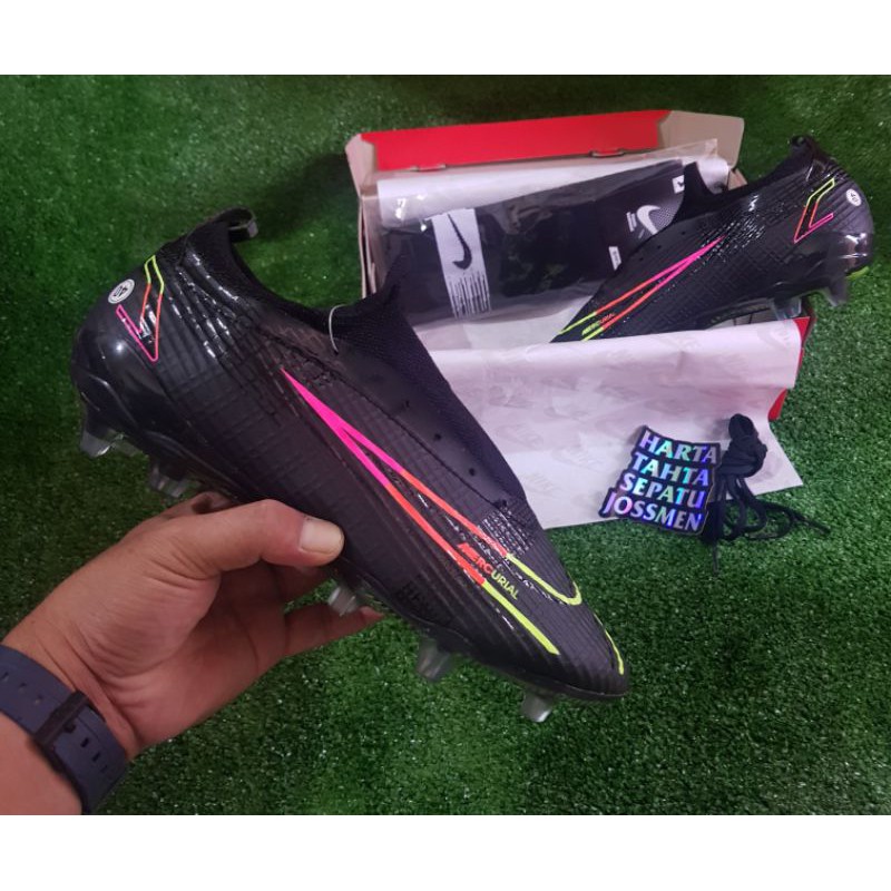 sepatu bola nike mercurial