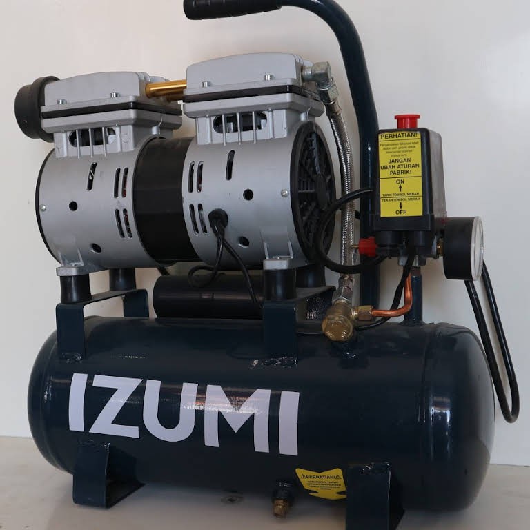 Mesin Kompresor Izumi OM 0709 - Mesin Angin Oilless 550 W 3/4 HP 9 L