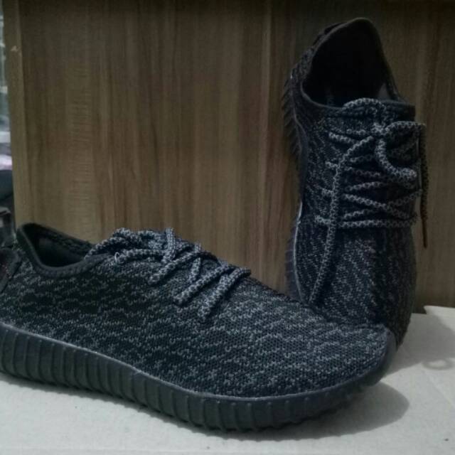 Adidas yezzy import