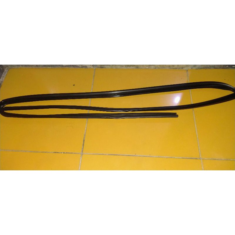 karet channel kaca depan kanan Honda CRV dll