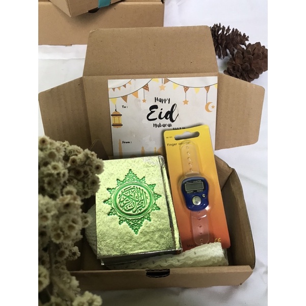 

GIFT BOX/HAMPERS/KADO ULTAH COWO/ KADO WISUDA/KADO ANNIVERSARY/ KADO MURAH/ HAMPERS