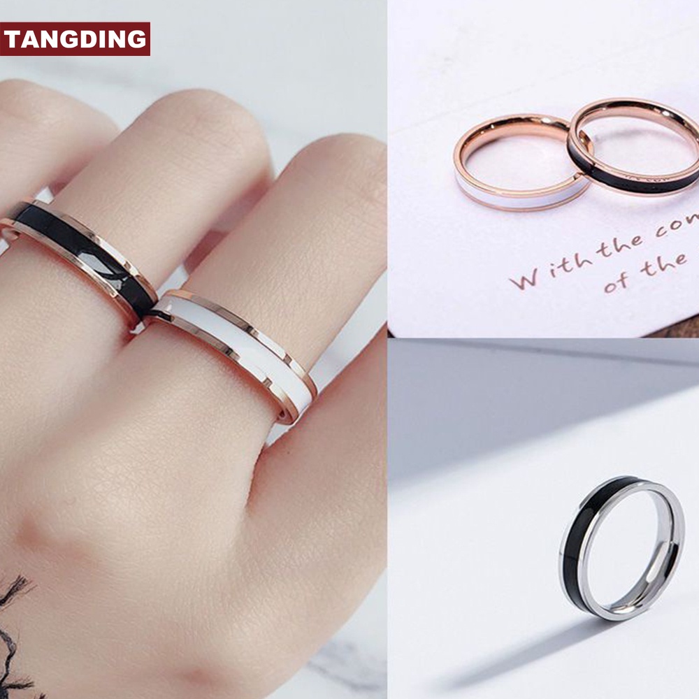 Cincin Pasangan Bahan Stainless Steel Titanium Warna Hitam Dan Putih