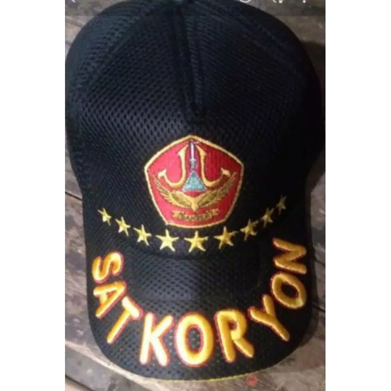 Topi banser SATKORYON