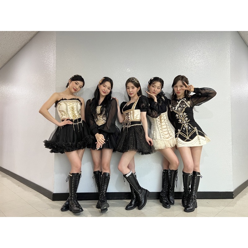 Red Velvet album [rookie, day 1, scrapbook finale, queendom, monster, smcu] irene seulgi wendy joy y