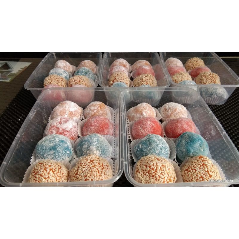 

Rainbow Mochi Gedhe ( 12 pcs )