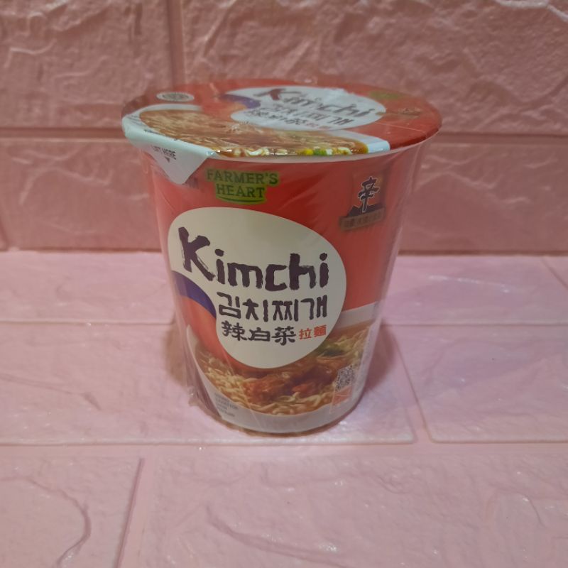 

Nong Shim Cup Kimchi Ramyun Dengan Sup Rasa Kimchi 70 gr