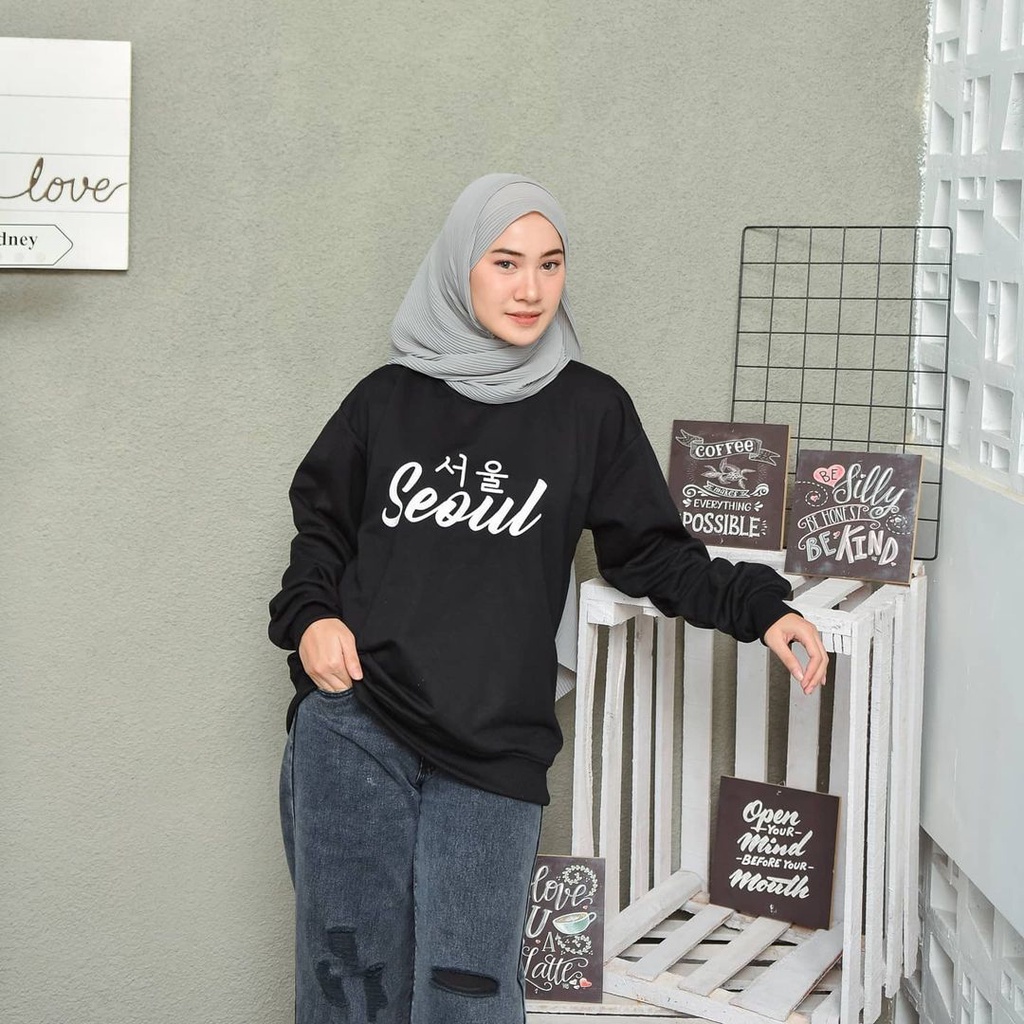 Sweater Seoul Lettering Wanita Pria Korean Style Bahan Fleece Terbaru
