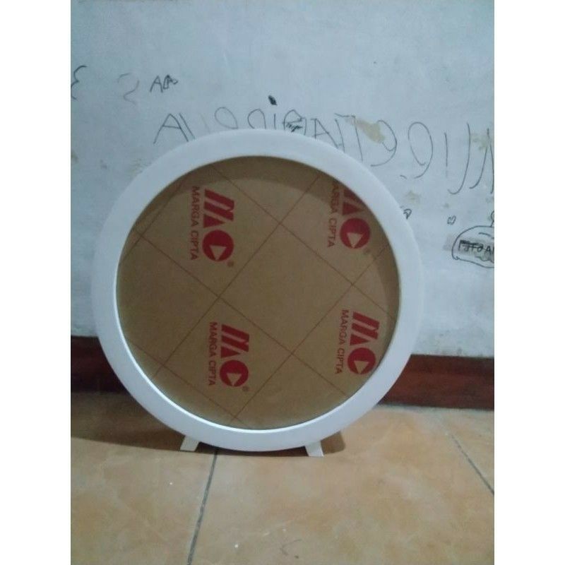 Pigura Mahar Bulat kaki d35cm akrilik triplek