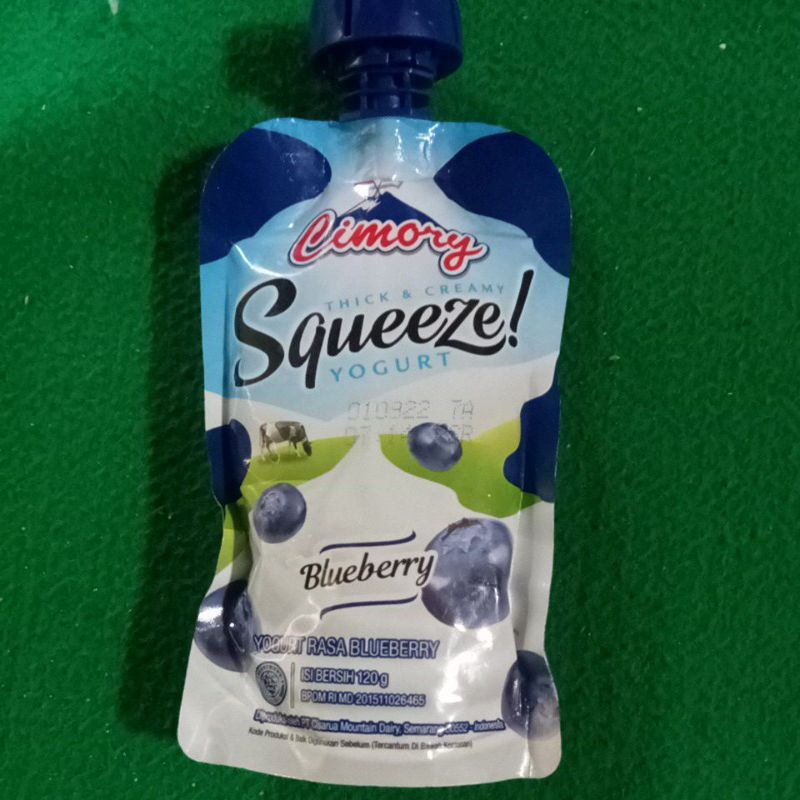 

Cimory squeeze yogurt rasa blueberry