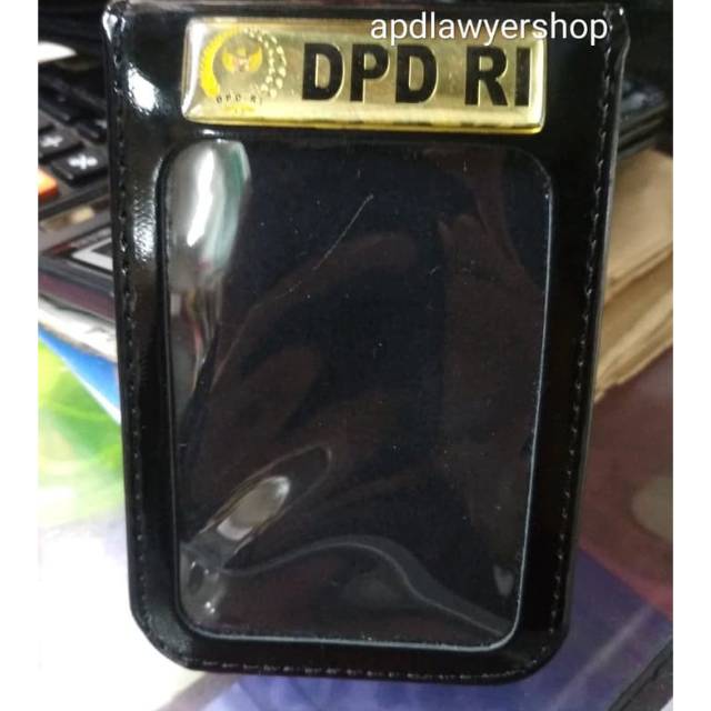 

Name Tag Id Card Tempat Kartu Kulit Hitam Logo DPD-RI 2 sisi Magnet