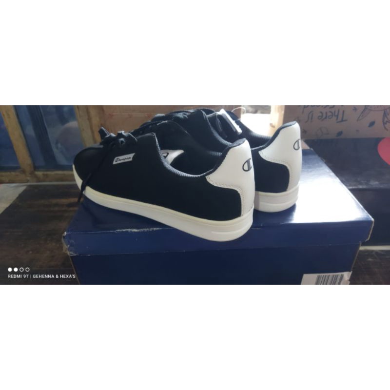 Sepatu pria champion hitam ukuran 43 (9) original