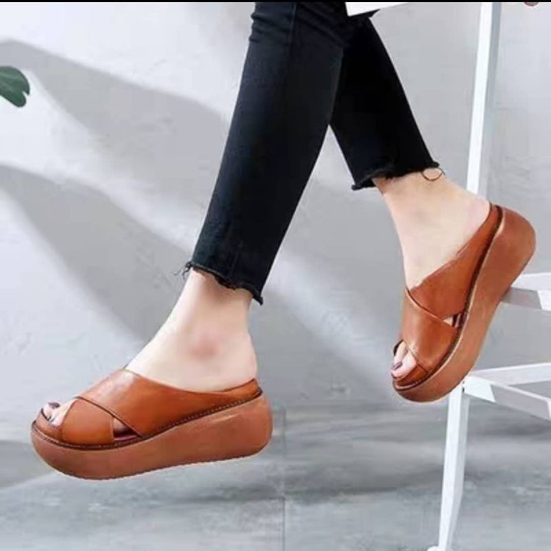 Sendal wanita import 1747