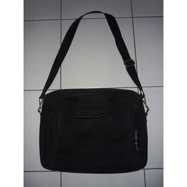 Tas Kerja Pria Merk Capriasi