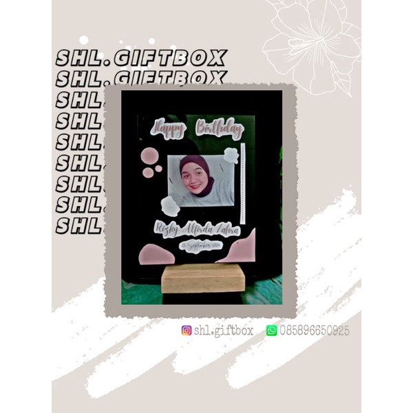 

ACRYLIC LATTERING | ACRYLIC STICKER | ACRYLIC GIFT | KADO ULTAH | KADO WISUDA | HAMPERS BOX