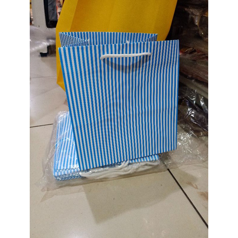 

paper bag buat tumpeng mini salur biru isi 12 pcs terlaris dan termurah box 18