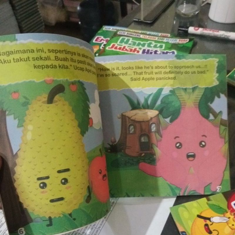 buku seri dongeng teladan dari negri buah full color 24 halaman (19×19cm)