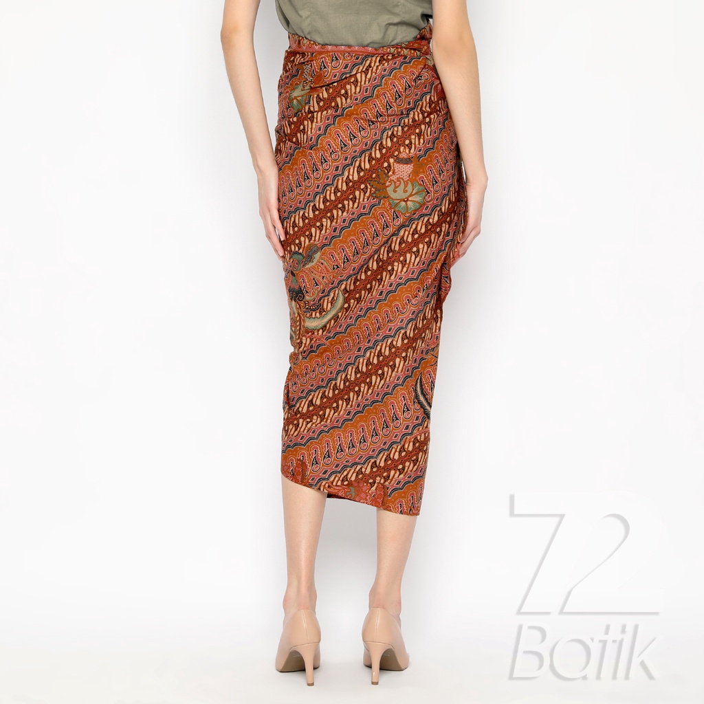 ROK LILIT BATIK Skirt Kebaya Instan Modern Wanita Motif Parang Seling Kusumo Oranye Coklat 727597 Cap 72 - Rok Batik Lilit Bawahan Skirt Kamen Kebaya Songket Batik Panjang Plisket Span Instan Jadi Bali Lembaran Premium Modern Untuk Wanita Kondangan