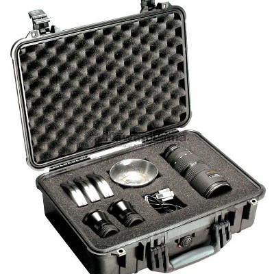 Koper Pelindung Protector Case Black With Foam 1500 Pelican 10002580