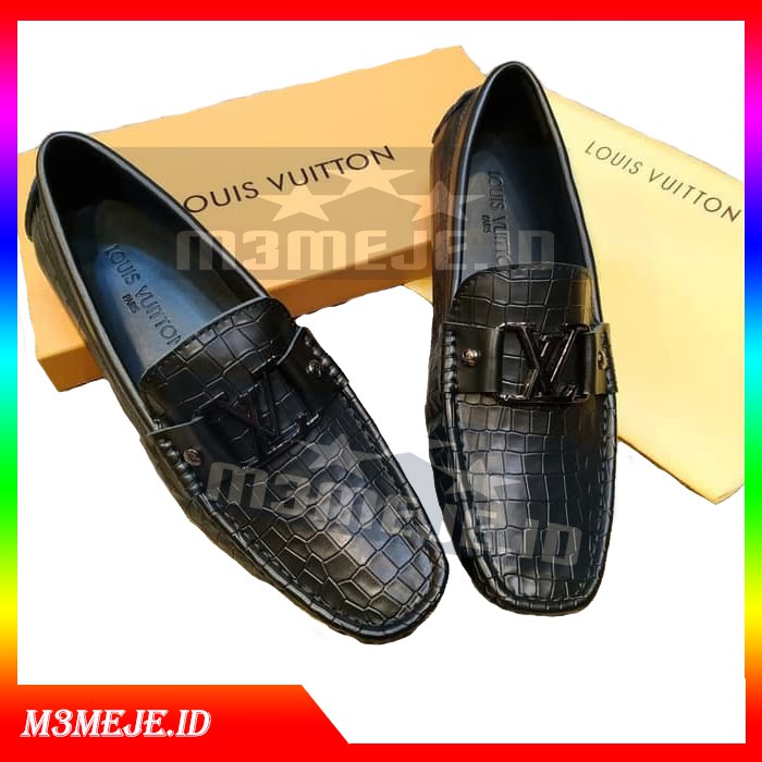 Sepatu Pria LV / Sepatu Loafers  Louis Vuitton Hitam LV_508