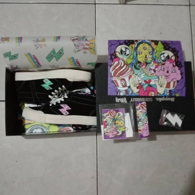 Sepatu SAINT BARKLEY X HORNYCUPCAKES X MUKLAY