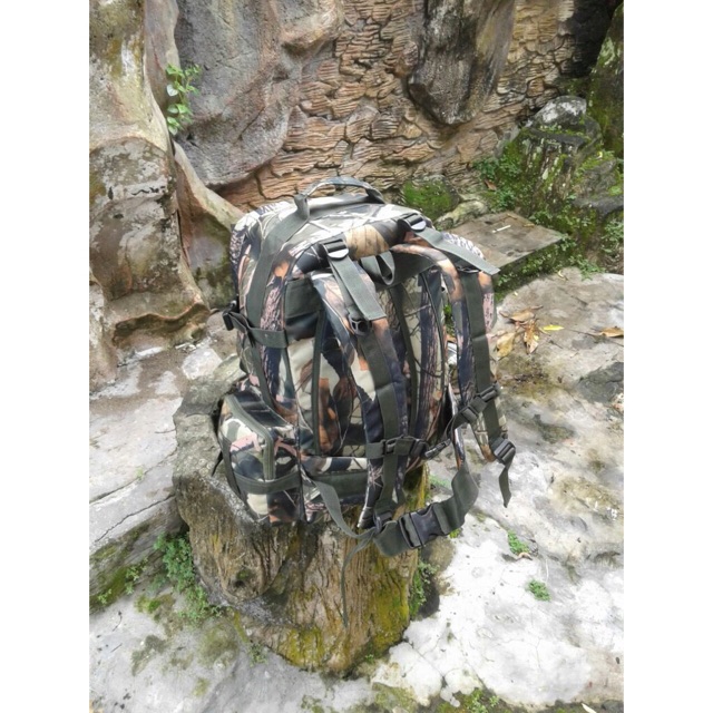 Tas Punggung Besar Camo