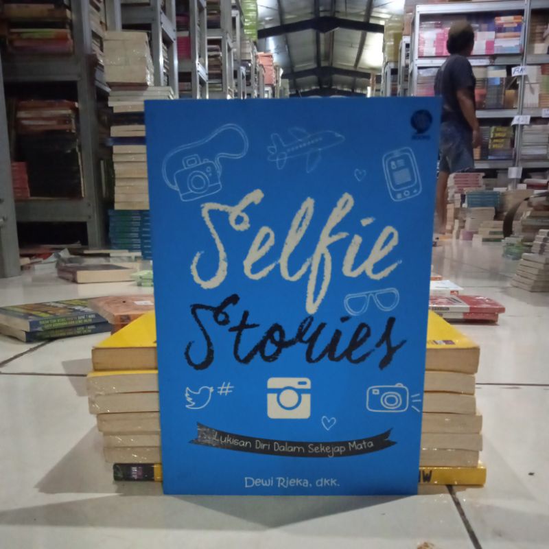 OBRAL BUKU BACAAN MOTIVASI / PENGEMBANGAN DIRI / INSPIRASI / BISNIS / MURAH ORIGINA / PERUBAHAN BESAR / MEMBENTUK KARAKTER PENGUSAHA / MURAH ORIGINAL-SELFIE STORIES