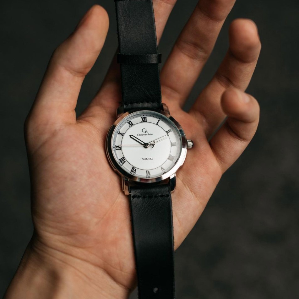 Jam Tangan Kulit Wanita Anti Air Christyan Arden Falana CA3212 Around The World Edition Jam Tangan K