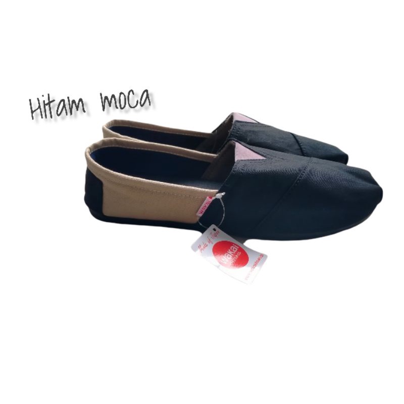 sepatu Wakai hitam moca sepatu slip on pria dan wanita size 36-43