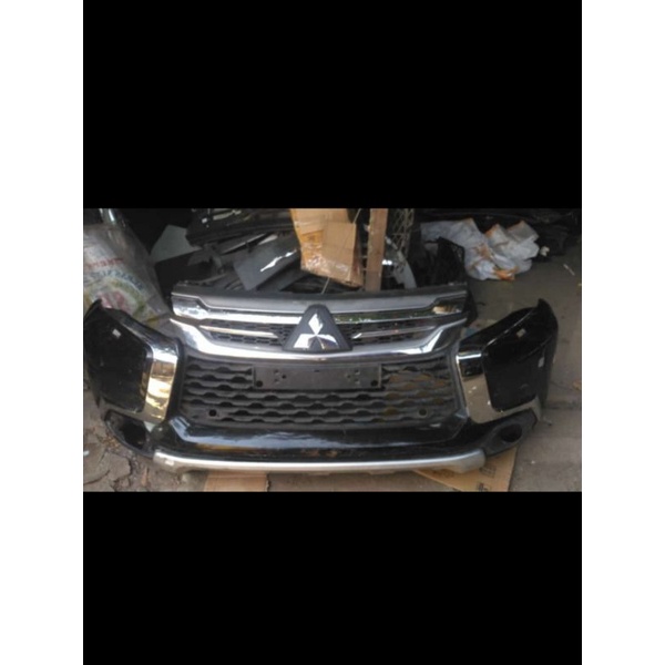 bemper depan pajero komplit 2017  original