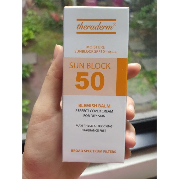 Theraderm moisture sunblock spf 50+pa+++ blemish balm